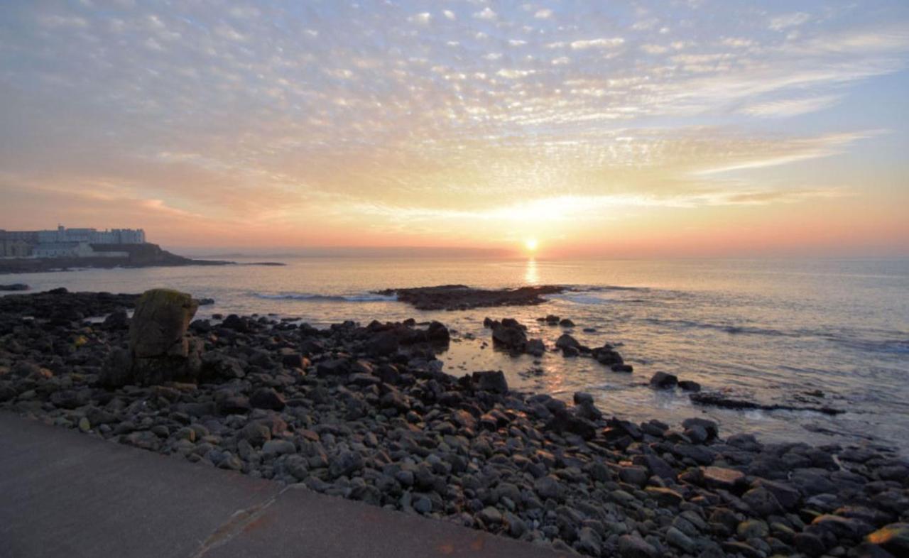 Promenade Apartment Panoramic Sea Views Portstewart Bagian luar foto