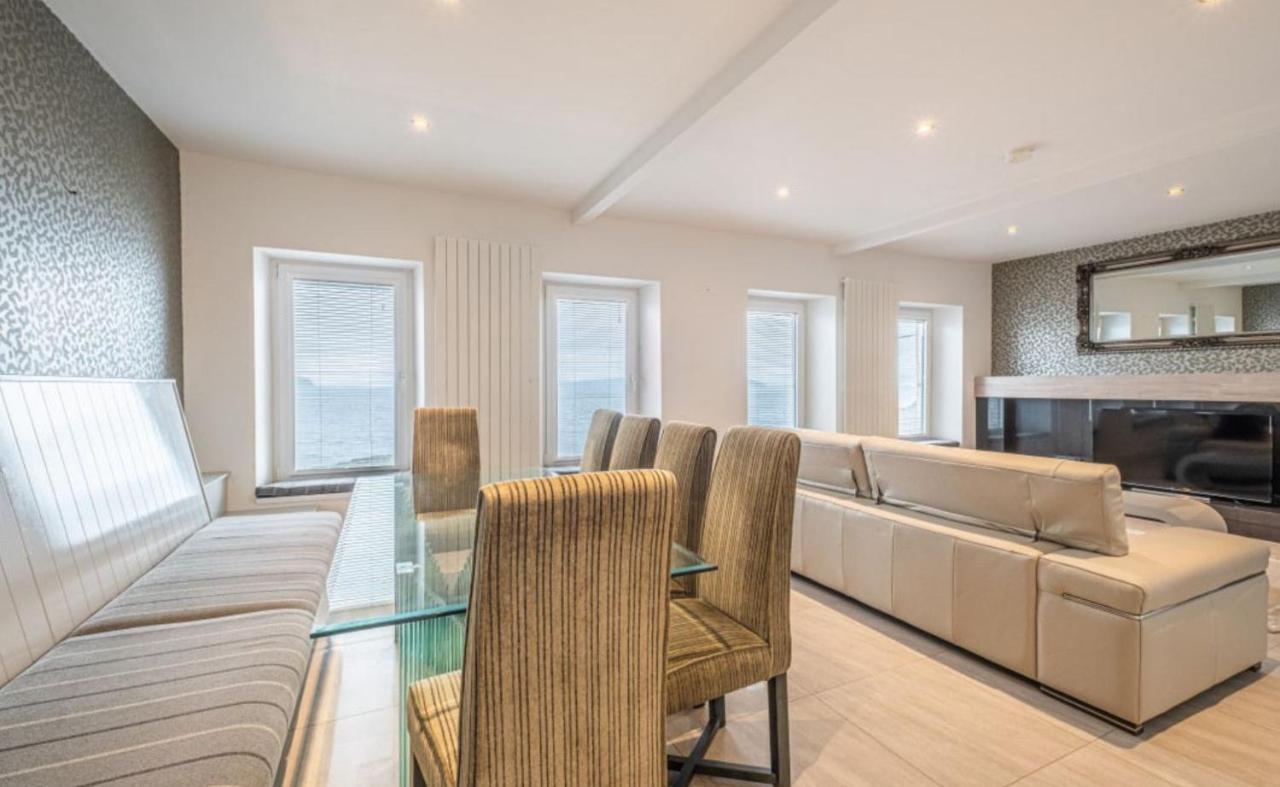 Promenade Apartment Panoramic Sea Views Portstewart Bagian luar foto