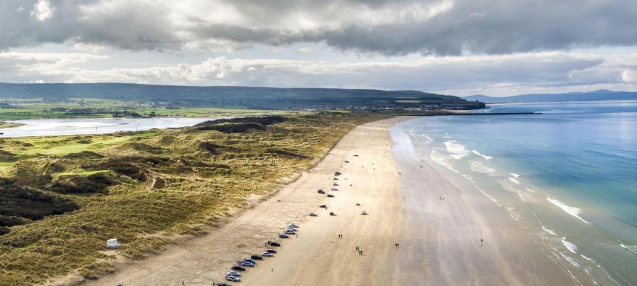 Promenade Apartment Panoramic Sea Views Portstewart Bagian luar foto